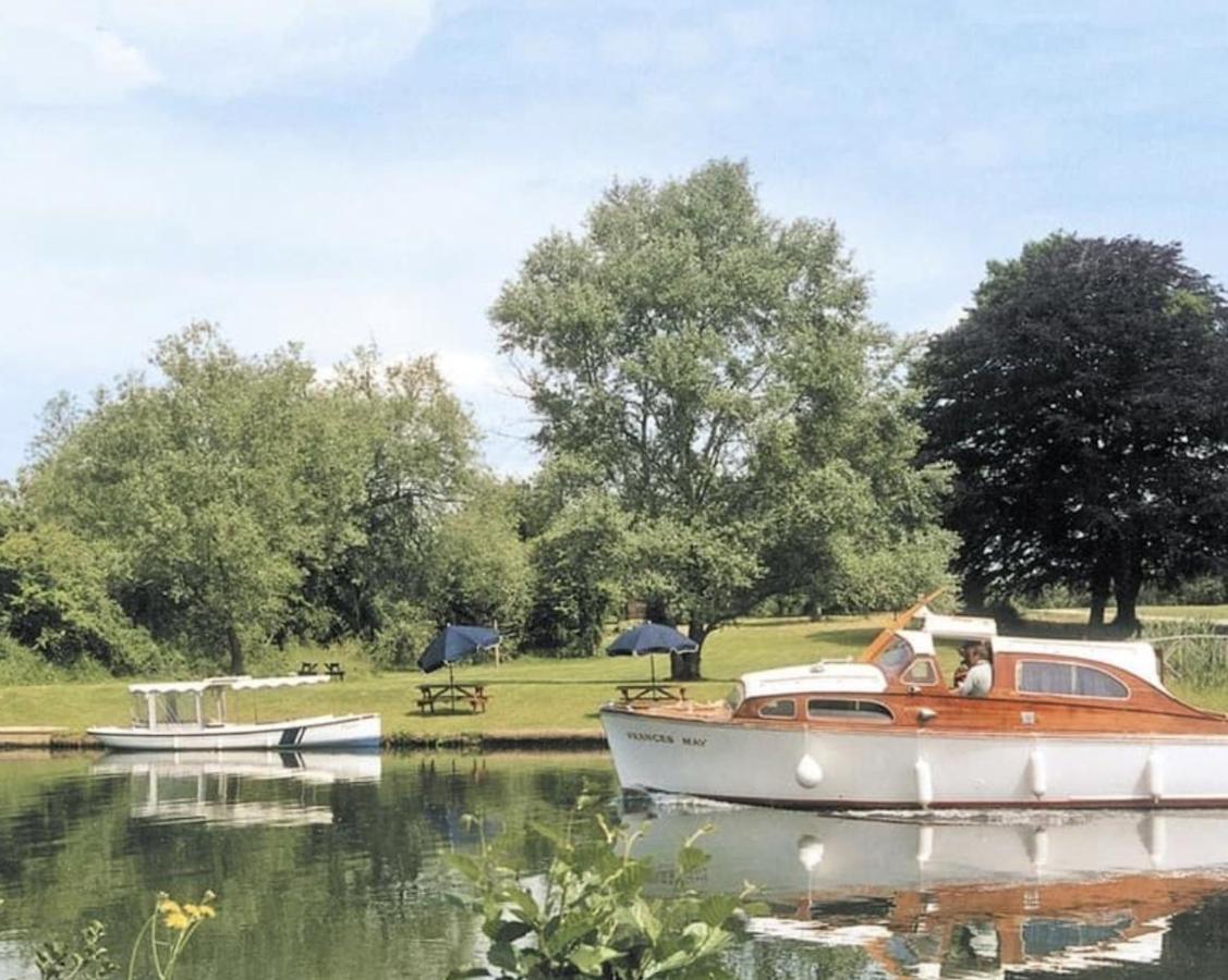 Dinckley Court River Thames Boutique B&B Burcot Abingdon Oxford Extérieur photo